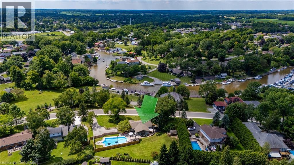 Photo 32 of 28 Donjon Boulevard, Port Dover ON