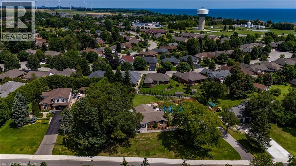 Photo 46 of 28 Donjon Boulevard, Port Dover ON