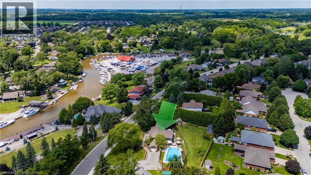 Photo 14 of 28 Donjon Boulevard, Port Dover ON