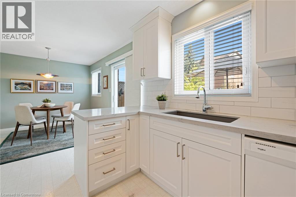 Photo 15 of 16 Bruce Street, Cambridge ON
