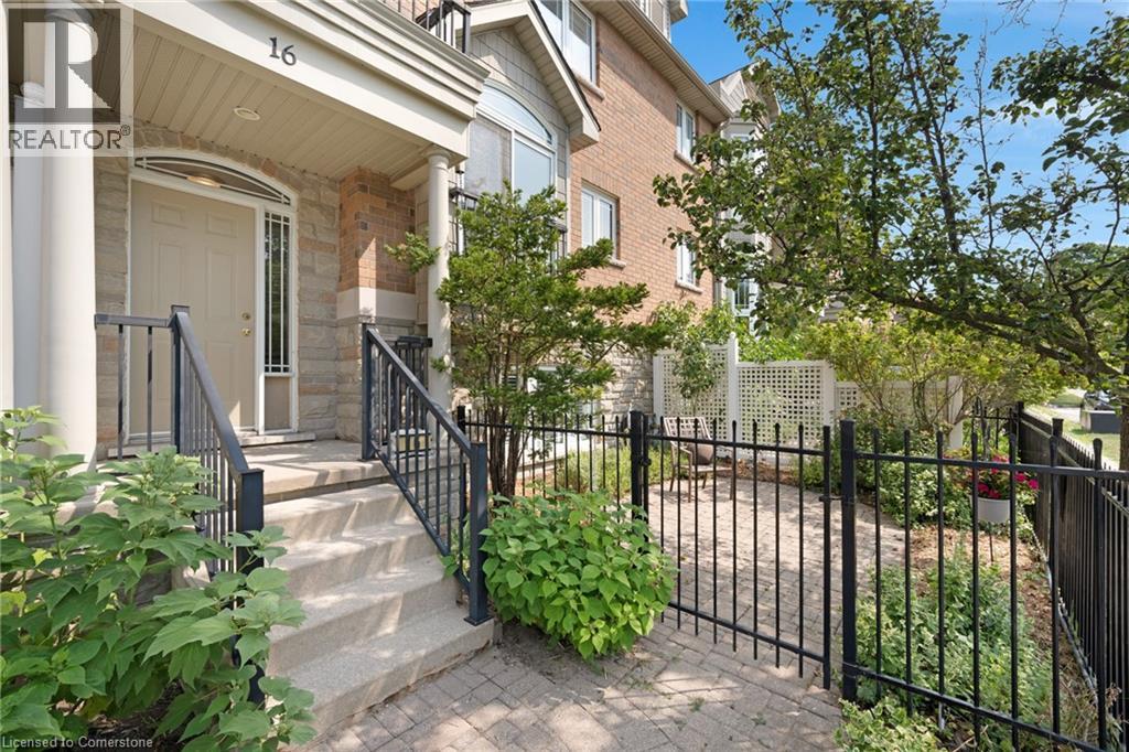 Photo 40 of 16 Bruce Street, Cambridge ON