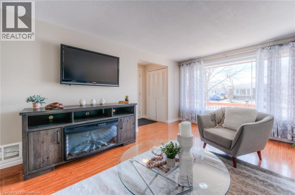 Photo 18 of 14 Geneva Crescent, Kitchener ON