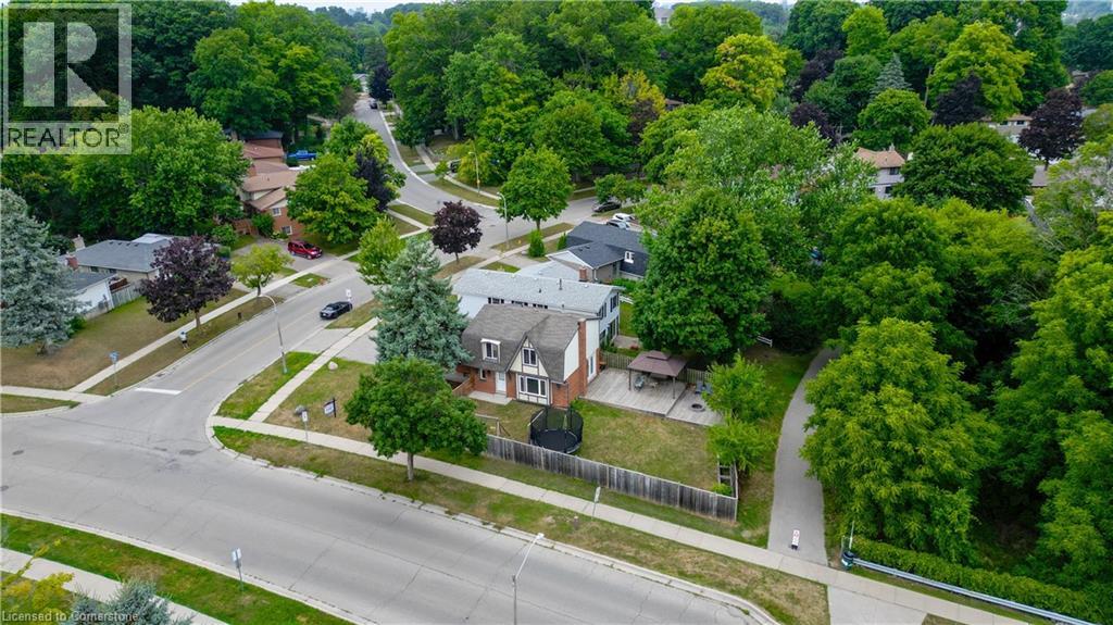 Photo 4 of 204 Country Hill Drive, Kitchener ON