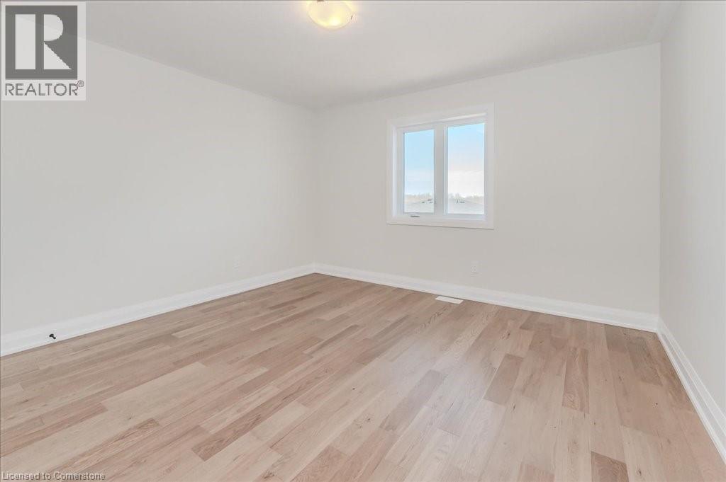 Photo 15 of 552 Balsam Poplar Street, Waterloo ON