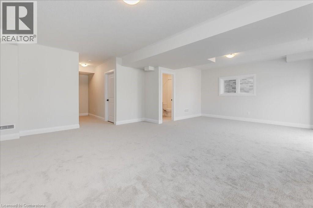 Photo 29 of 552 Balsam Poplar Street, Waterloo ON