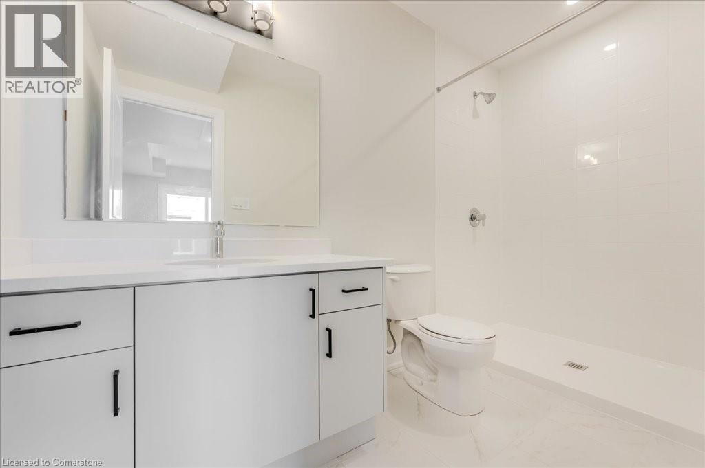 Photo 30 of 552 Balsam Poplar Street, Waterloo ON