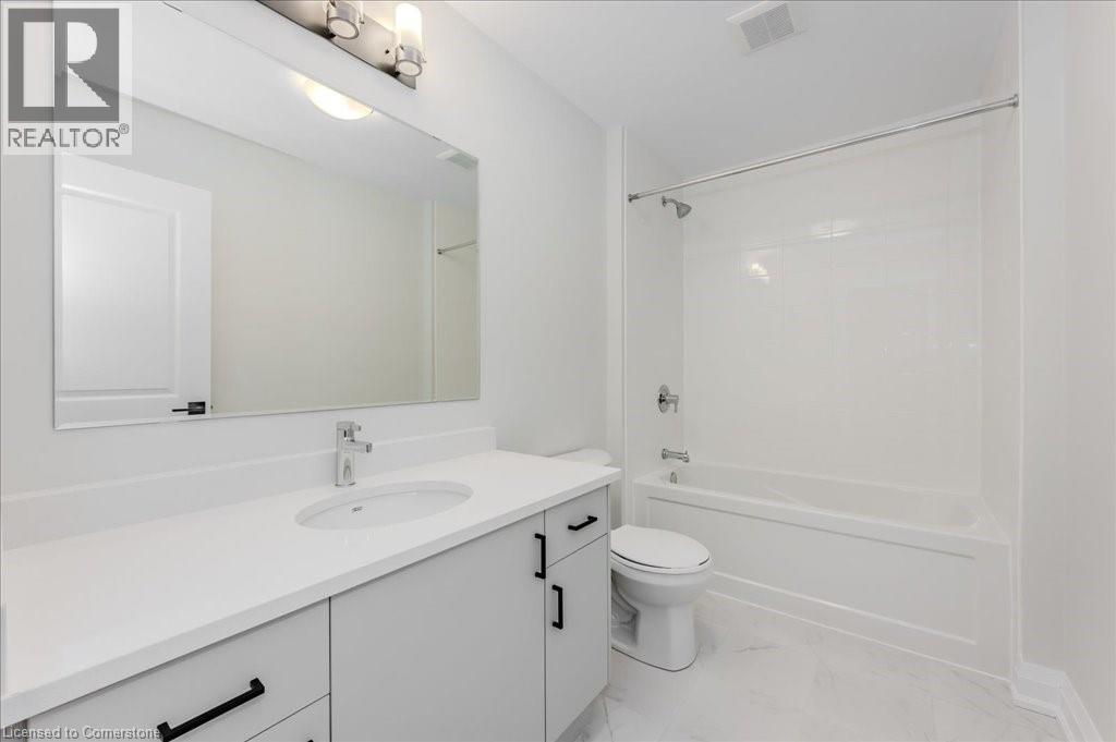 Photo 20 of 552 Balsam Poplar Street, Waterloo ON