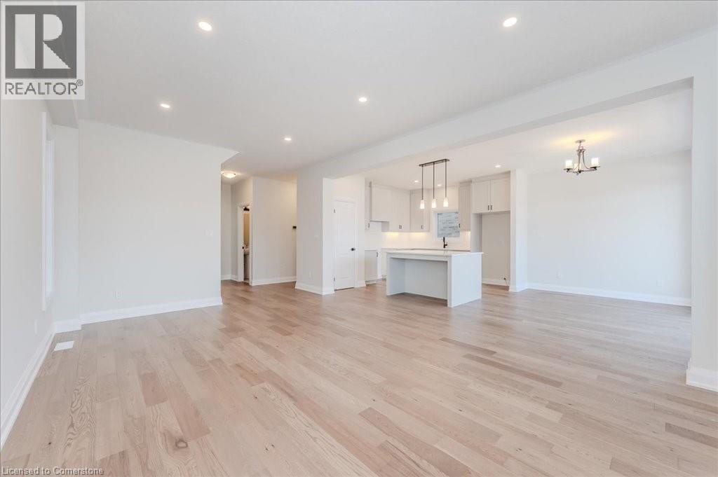 Photo 6 of 552 Balsam Poplar Street, Waterloo ON