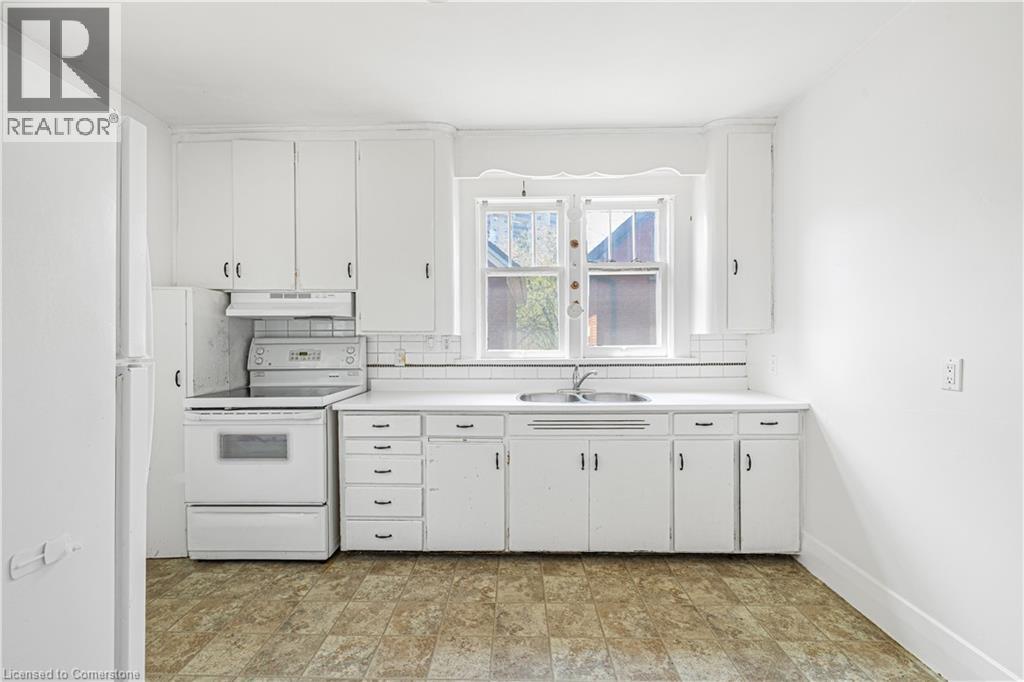 Photo 21 of 349 Luella Street, Kitchener ON