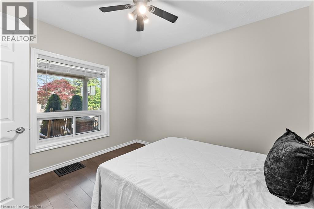 Photo 32 of 62 Garner Avenue, Welland ON