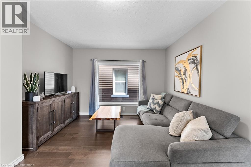 Photo 14 of 62 Garner Avenue, Welland ON