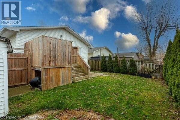Photo 5 of 539 Briarwood Avenue, Listowel ON