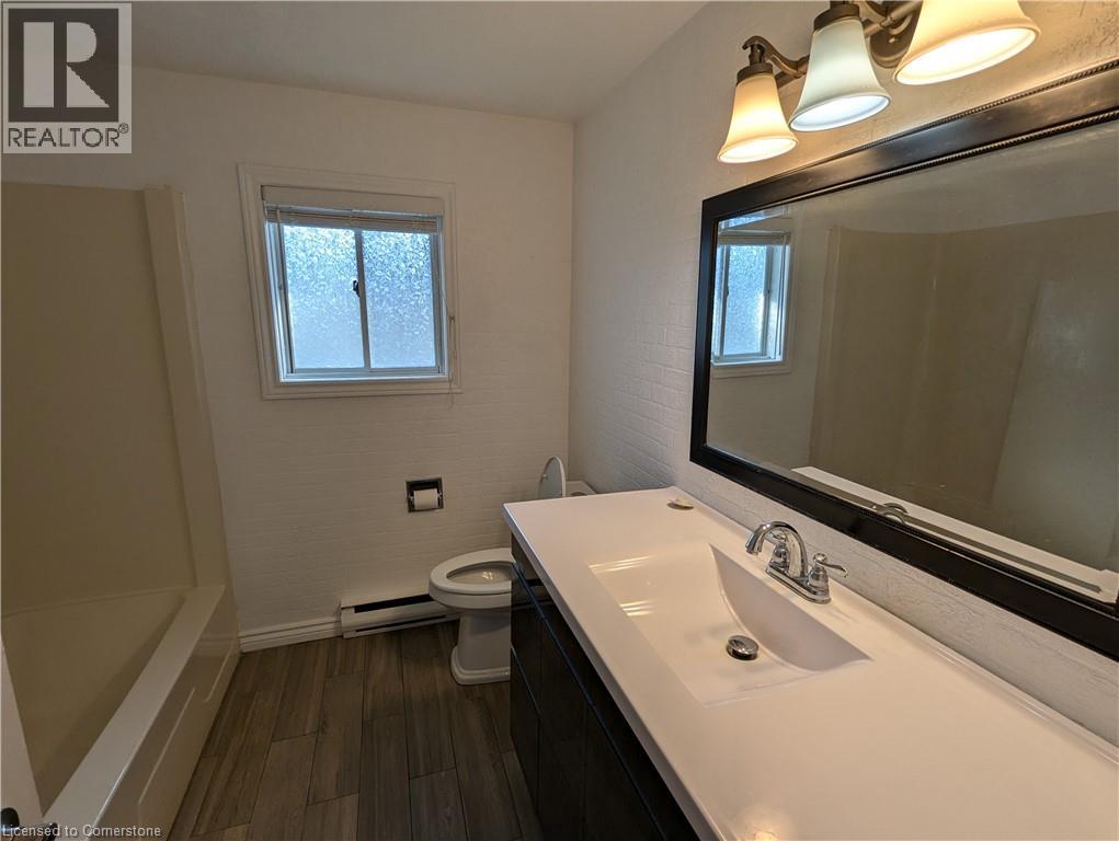 Photo 13 of 539 Briarwood Avenue, Listowel ON