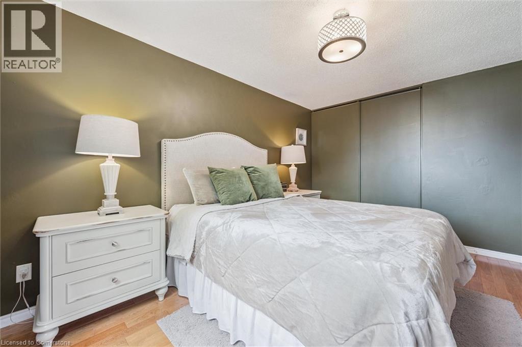 Photo 28 of 40 Abeles Avenue, Paris ON