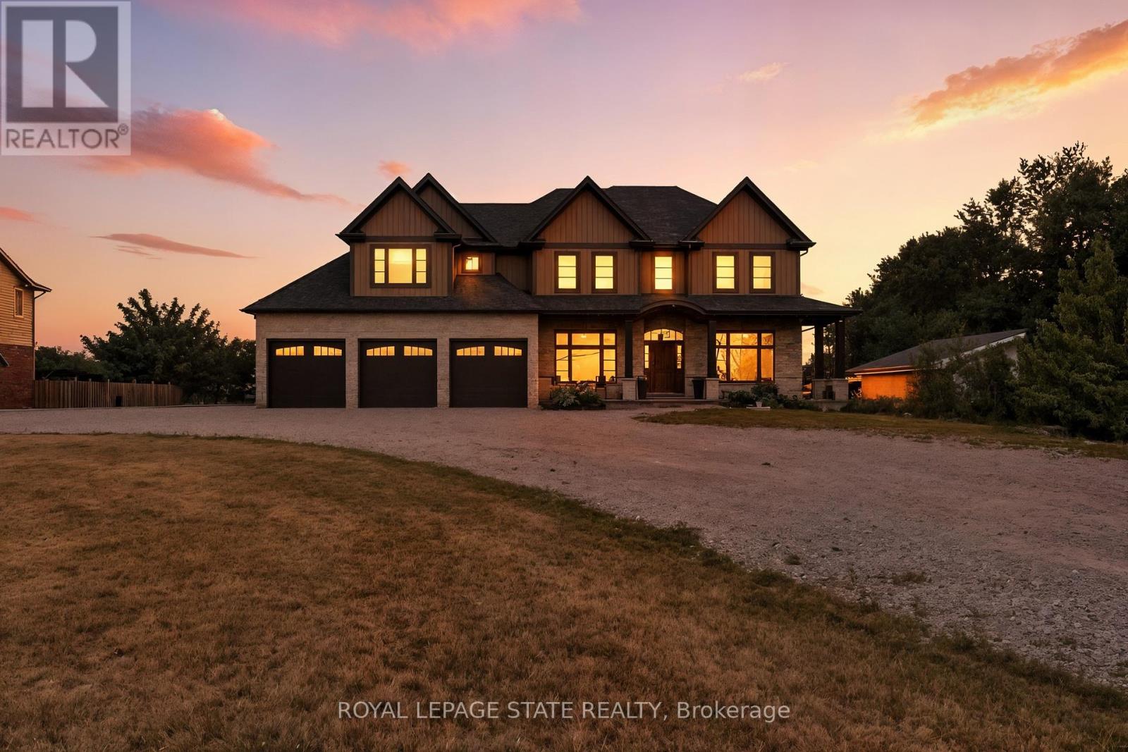 Photo 22 of 43 Third Road E, Hamilton ON