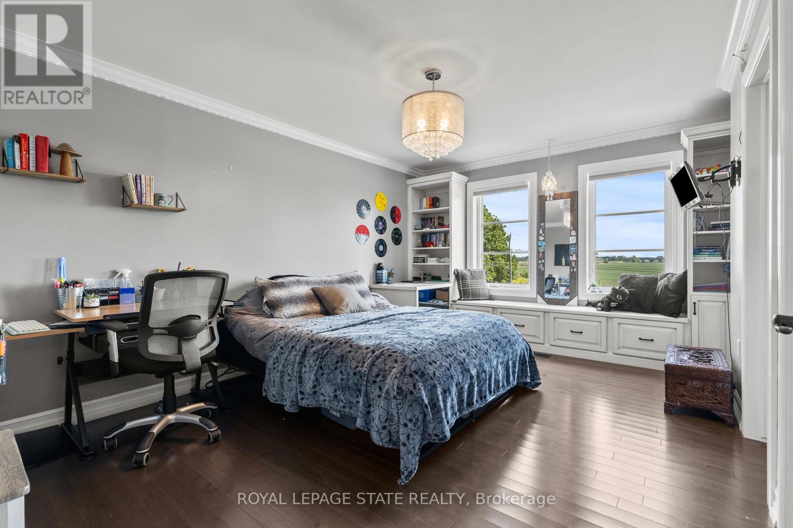Photo 16 of 43 Third Road E, Hamilton ON
