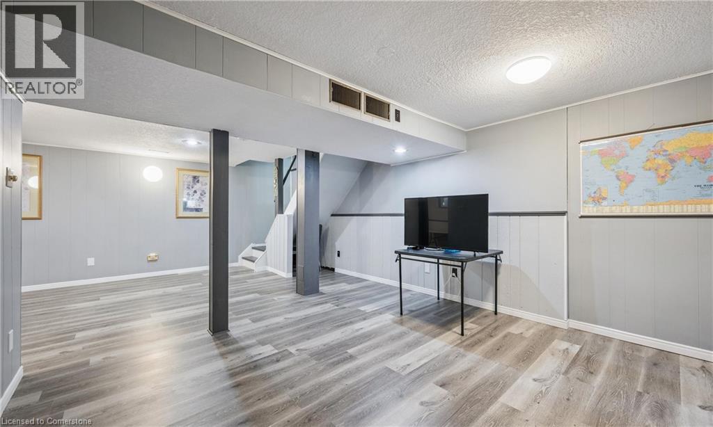 Photo 41 of 136 St Jerome Crescent, Kitchener ON