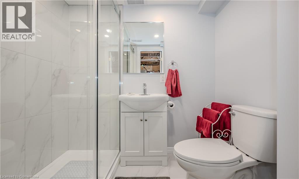 Photo 31 of 136 St Jerome Crescent, Kitchener ON