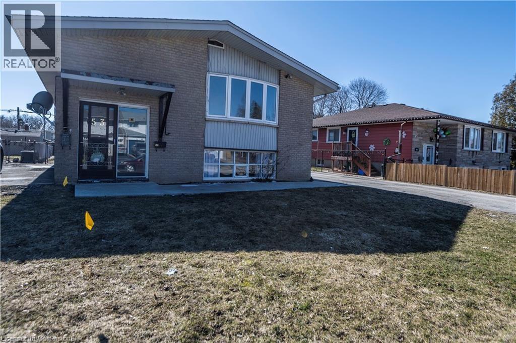 Photo 6 of 53 Obermeyer Drive Unit 1, Kitchener ON