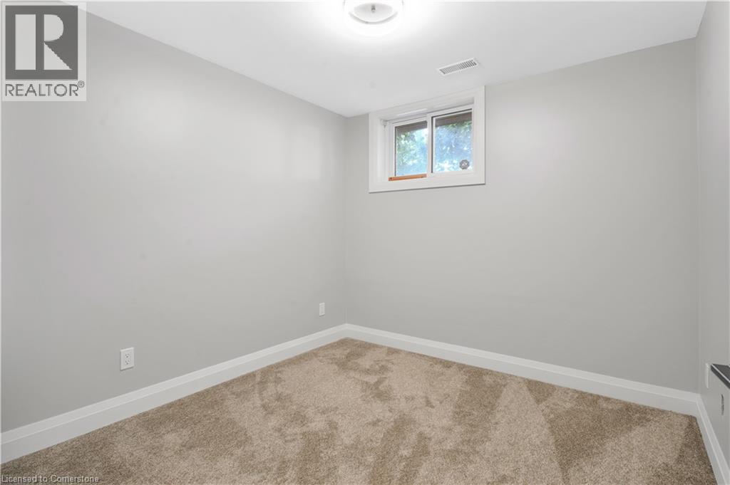 Photo 2 of 206 Shelley Drive Unit Lower, Kitchener ON