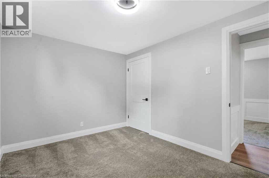 Photo 5 of 206 Shelley Drive Unit Lower, Kitchener ON