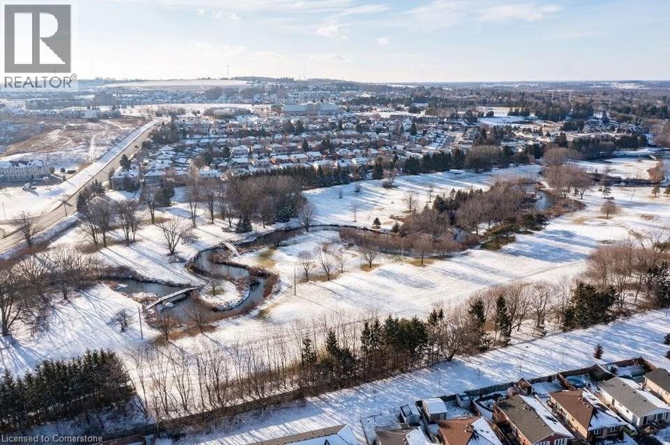 Photo 17 of 490 Lampman Place, Woodstock ON