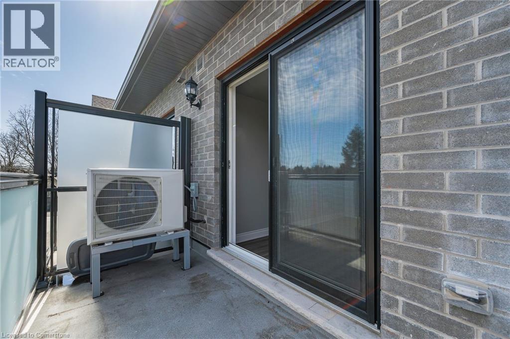 Photo 33 of 721 Franklin Boulevard Unit 302, Cambridge ON