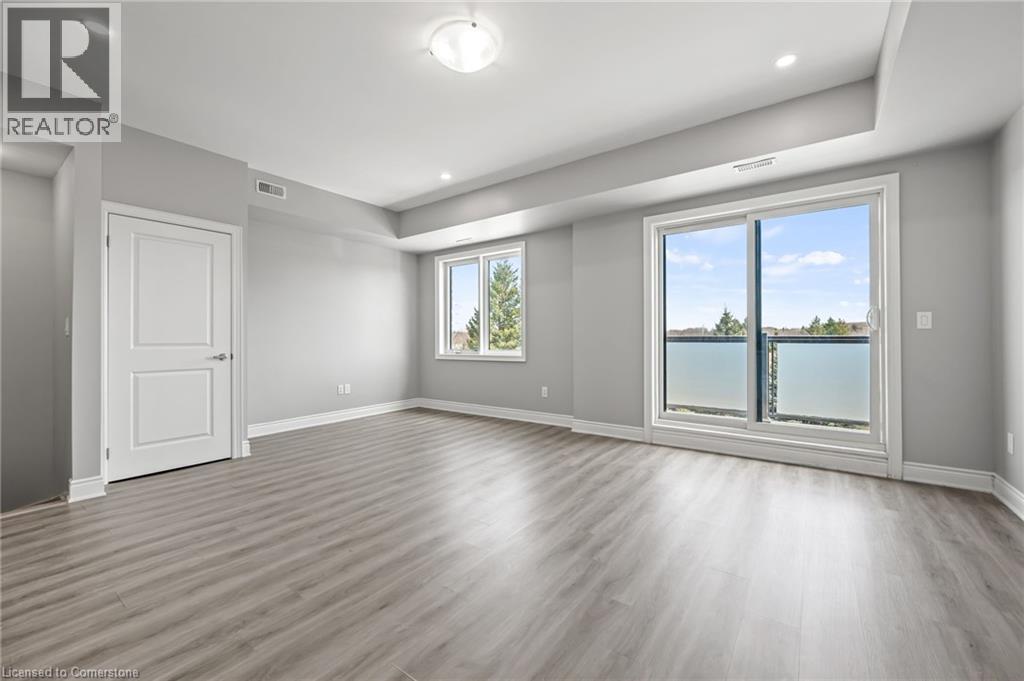 Photo 31 of 721 Franklin Boulevard Unit 302, Cambridge ON