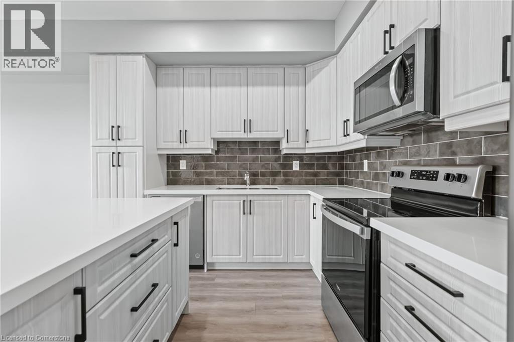 Photo 23 of 721 Franklin Boulevard Unit 302, Cambridge ON