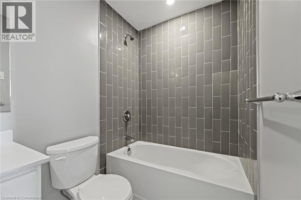 Photo 4 of 721 Franklin Boulevard Unit 302, Cambridge ON