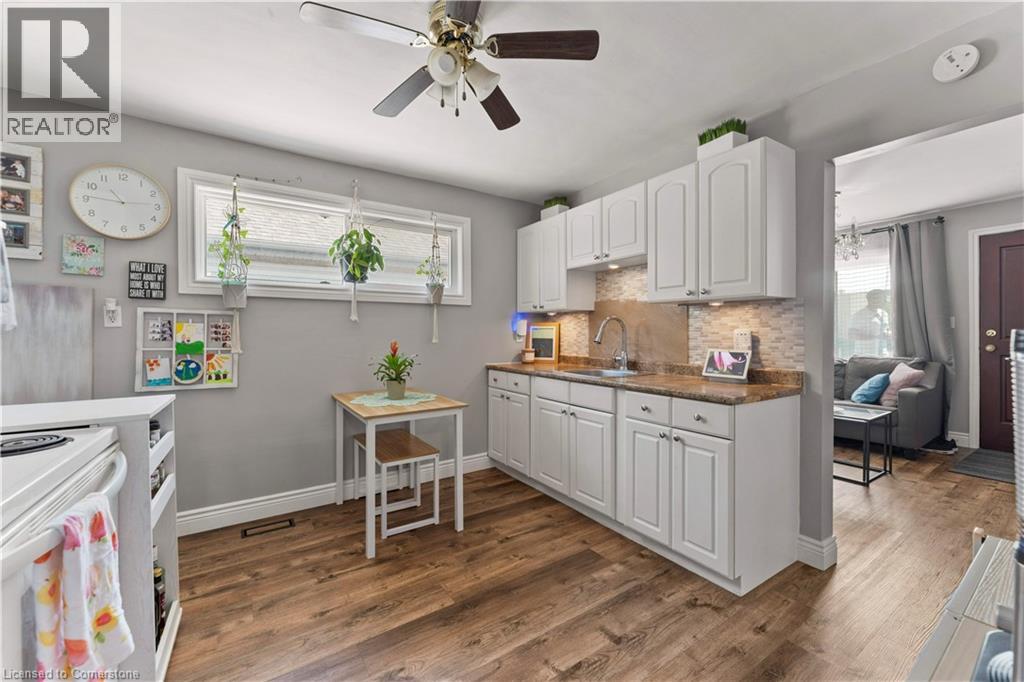 Photo 4 of 1550 St Luke Road, Windsor ON