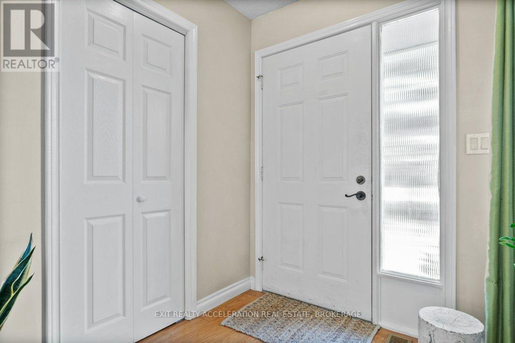 Photo 4 of 35 Riverview Drive, Greater Napanee ON