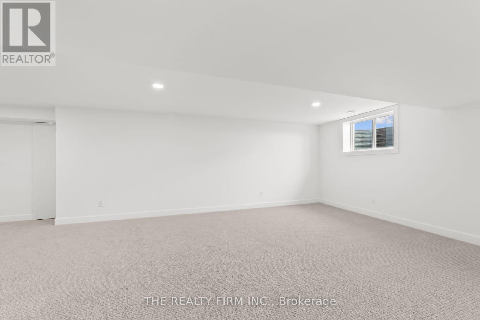 Photo 24 of 173 Renaissance Drive Nw, St Thomas ON