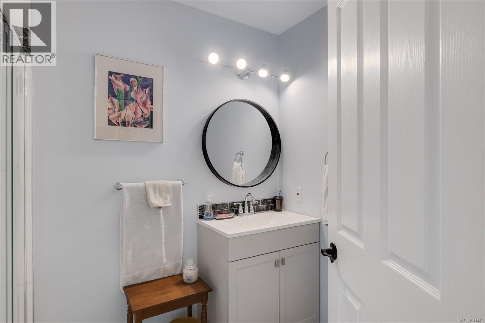 2719 Dundas Rd, Shawnigan Lake