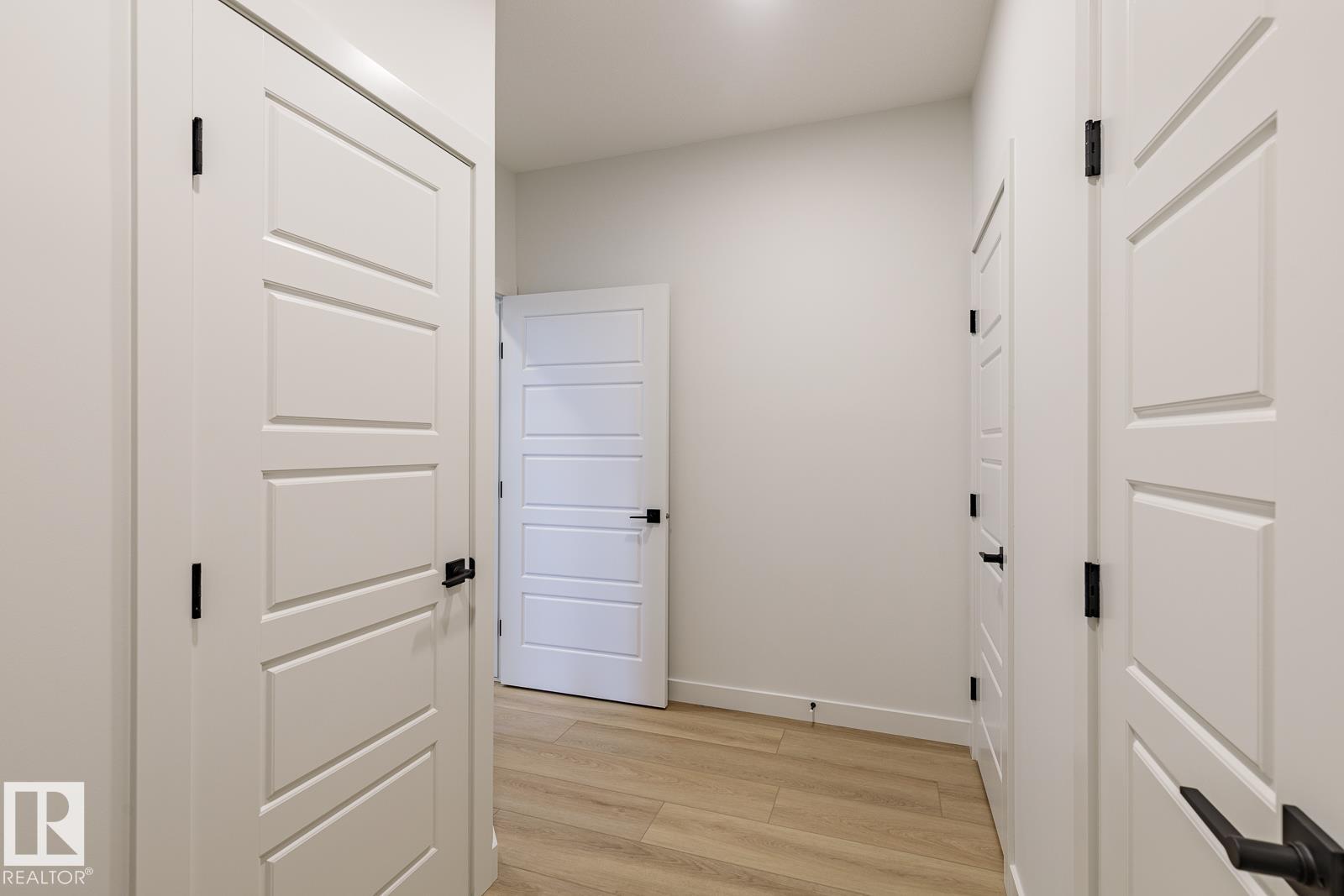 Photo 36 of 82 Silverstone Dr, Stony Plain AB
