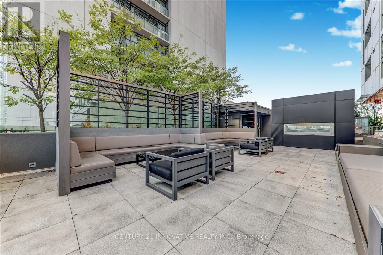 Photo 11 of 1711 318 Richmond Street W, Toronto ON