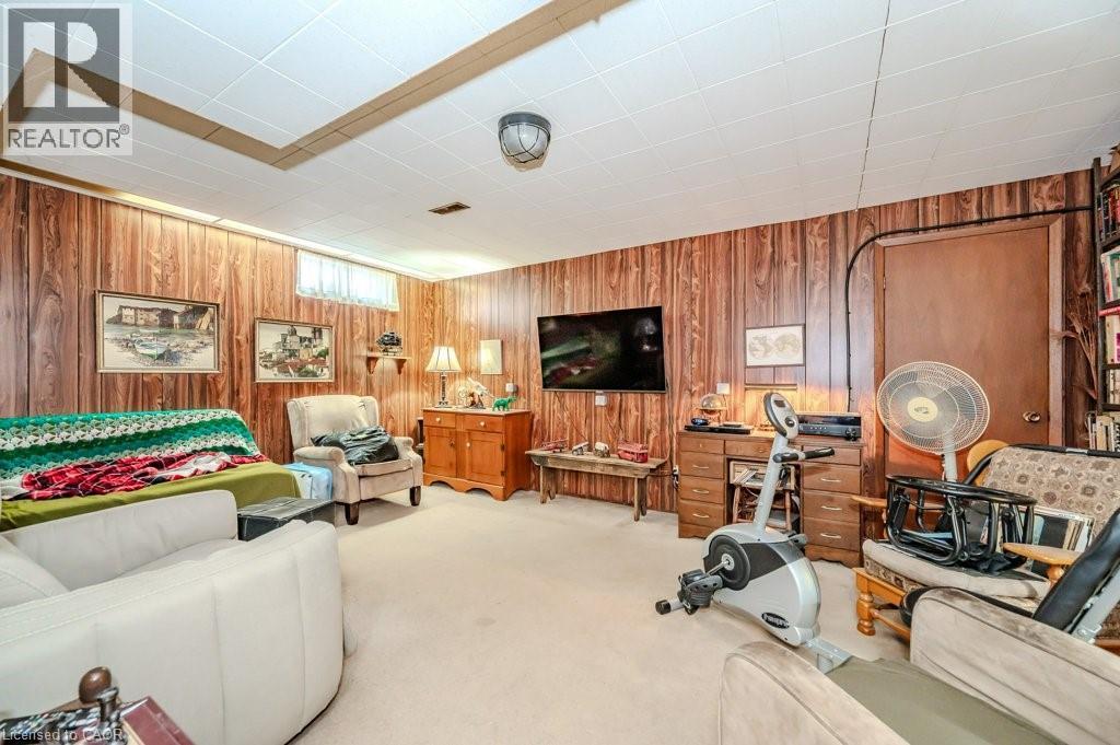 Photo 22 of 39 Bannockburn Road, Kitchener ON