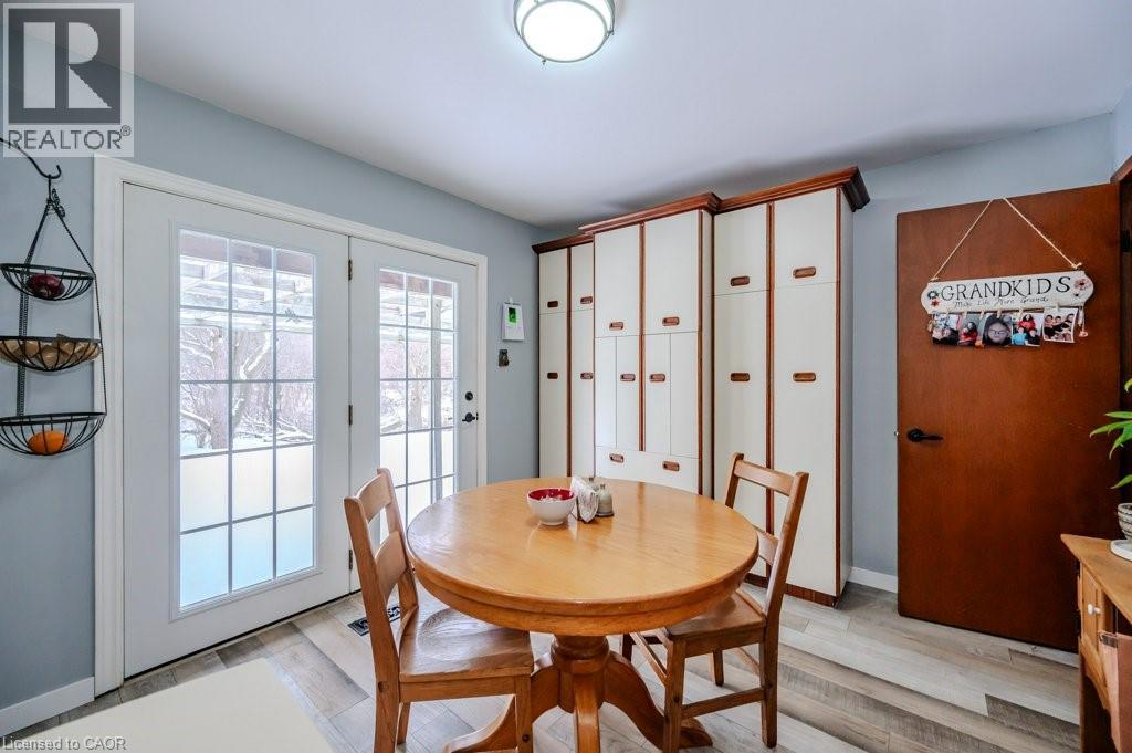 Photo 17 of 39 Bannockburn Road, Kitchener ON