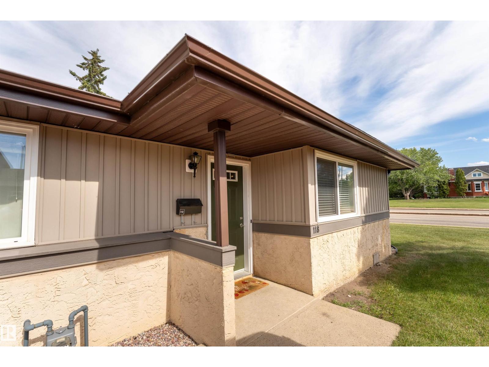 Photo 18 of 118 8930 99 Av, Fort Saskatchewan AB