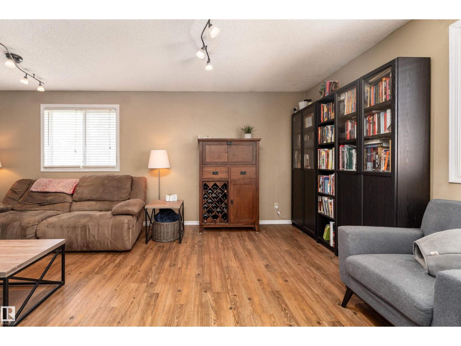 Photo 5 of 118 8930 99 Av, Fort Saskatchewan AB