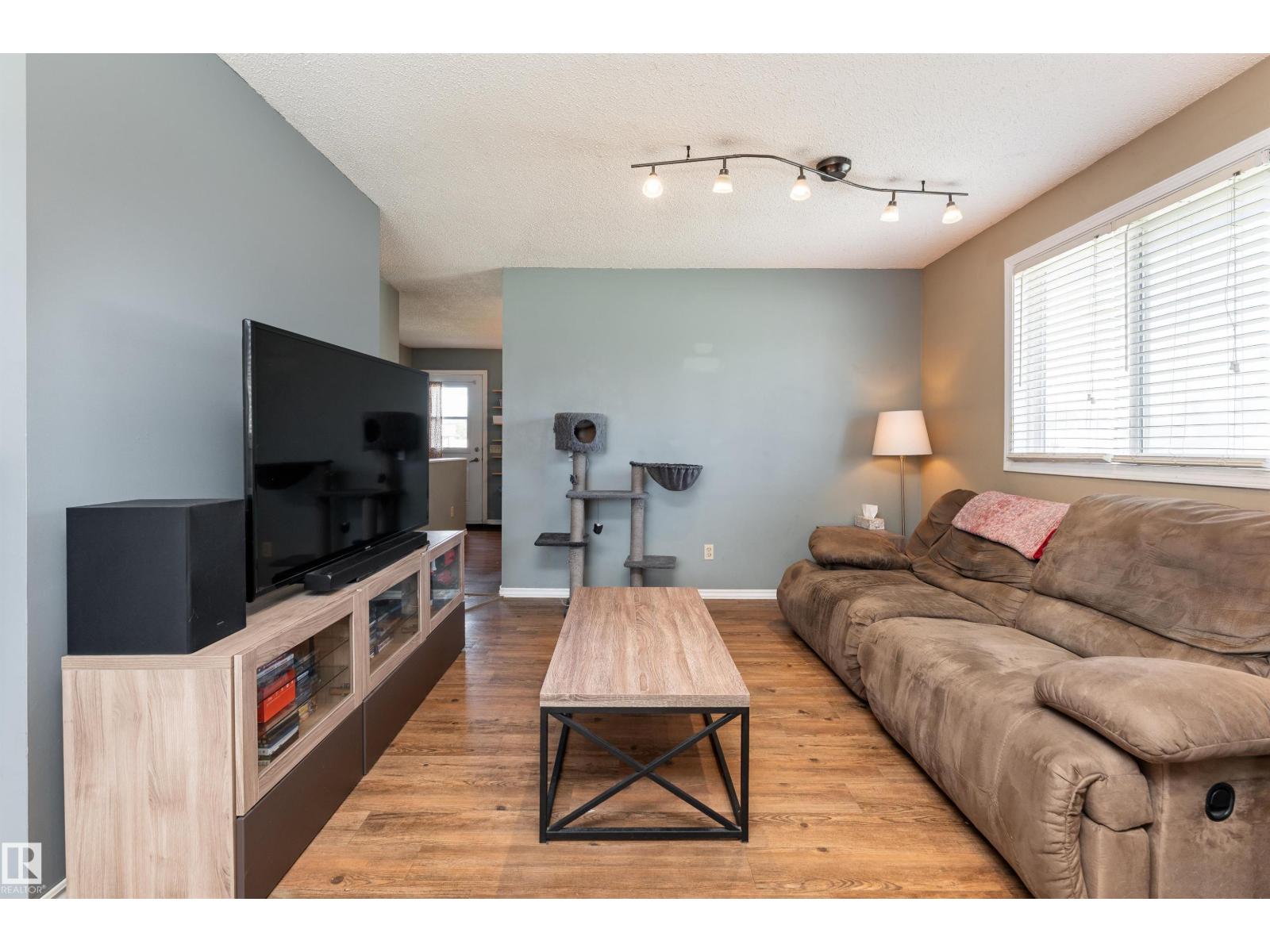 Photo 8 of 118 8930 99 Av, Fort Saskatchewan AB