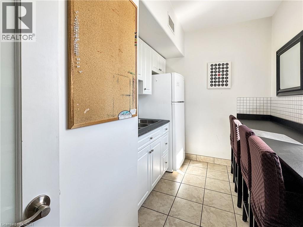 Photo 34 of 423 King Street E Unit 1, Cambridge ON