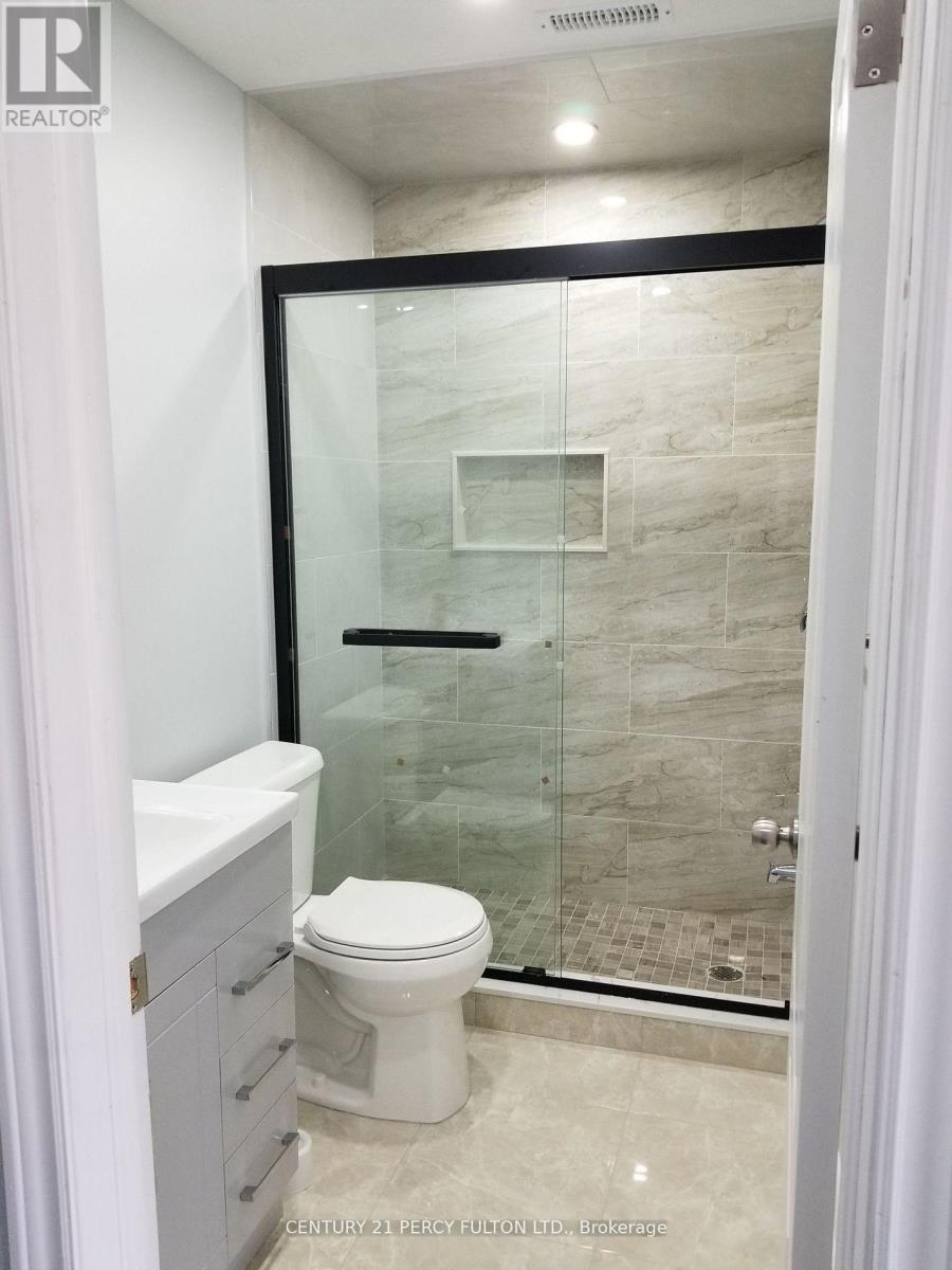 Photo 5 of Mainflr 401 Anderson Street, Whitby ON