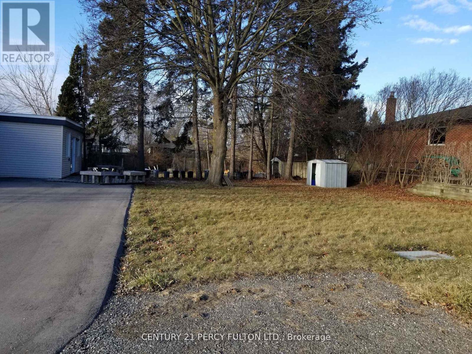 Photo 6 of Mainflr 401 Anderson Street, Whitby ON