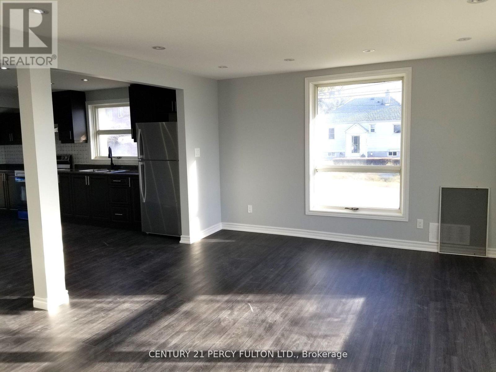 Photo 19 of Mainflr 401 Anderson Street, Whitby ON