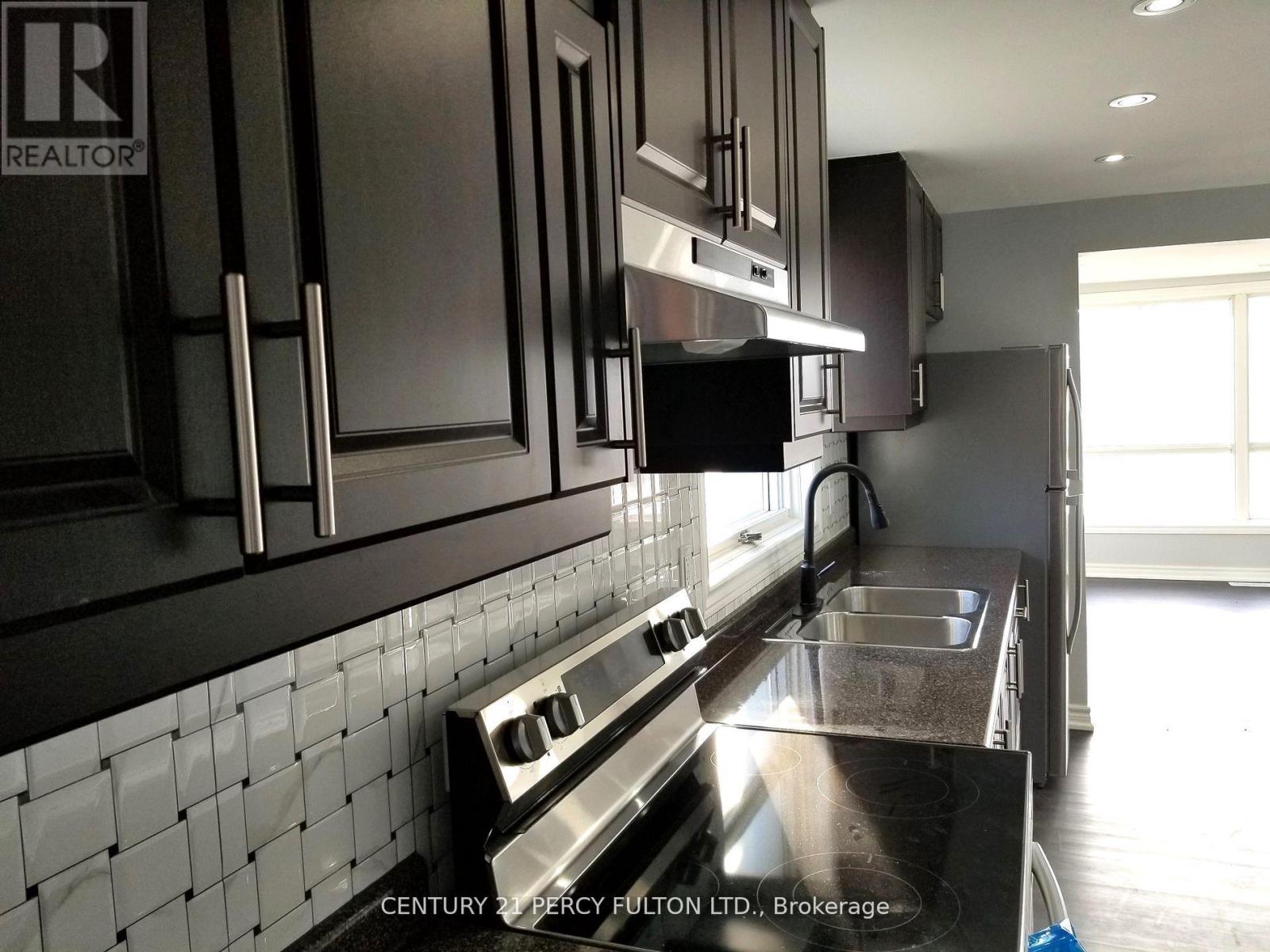 Photo 14 of Mainflr 401 Anderson Street, Whitby ON