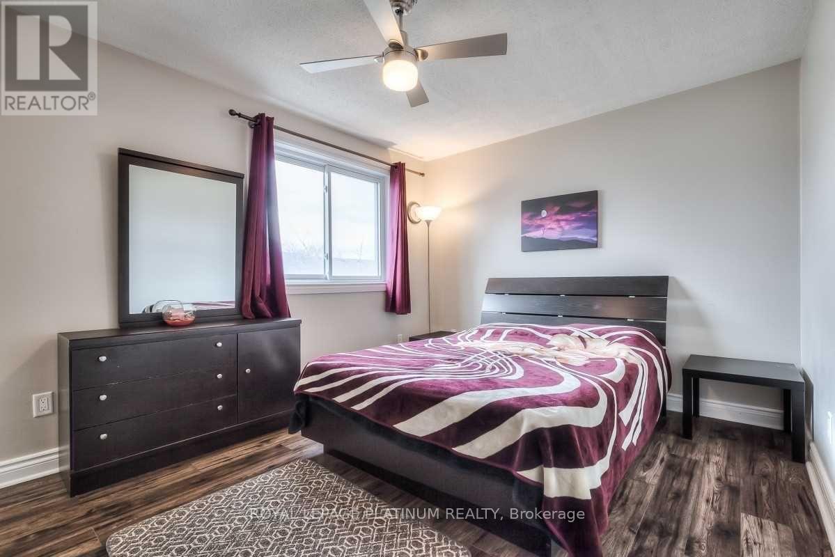 Photo 5 of 87 Poolton Crescent, Clarington ON