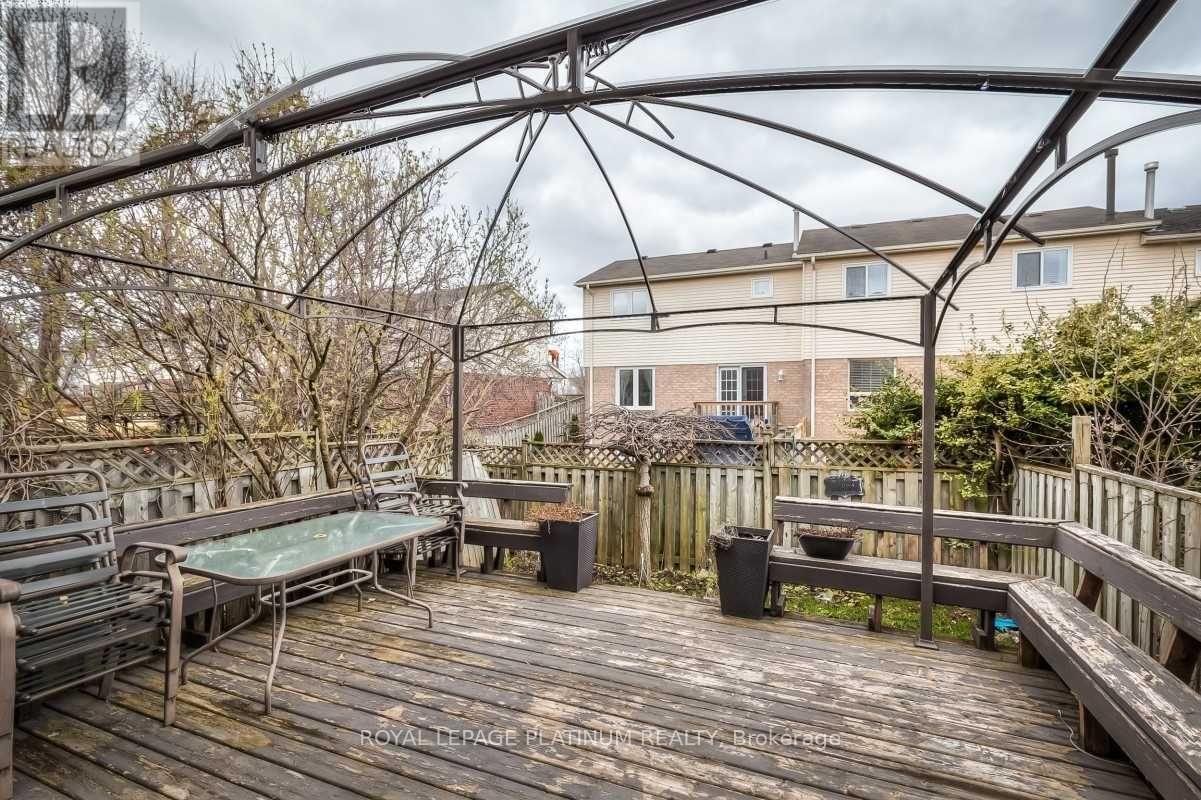 Photo 6 of 87 Poolton Crescent, Clarington ON