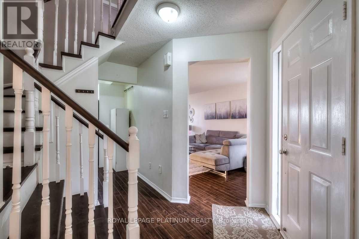 Photo 9 of 87 Poolton Crescent, Clarington ON