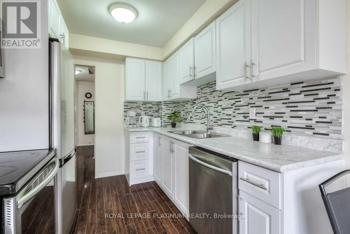 Photo 3 of 87 Poolton Crescent, Clarington ON